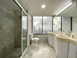 International Plaza (D2), Apartment #584937721